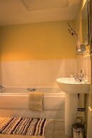 The Lindley Suite - Simple2let Serviced Apartments