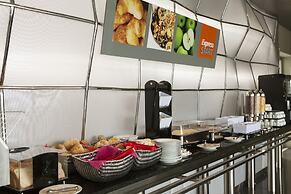 Holiday Inn Express Lisbon - Alfragide by IHG