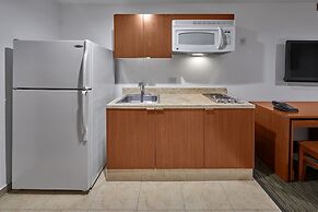 Extended Suites Monterrey Aeropuerto