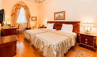 Petroff Palace Boutique Hotel
