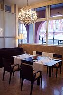 Petroff Palace Boutique Hotel