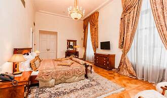 Petroff Palace Boutique Hotel