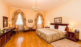Petroff Palace Boutique Hotel