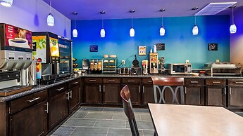 Best Western Plus Kenedy Inn