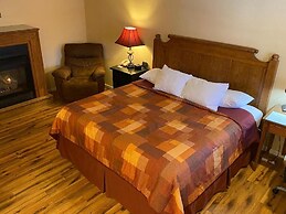 Jonathan Creek Inn and Villas