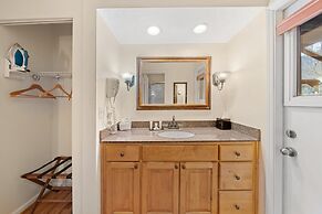 Jonathan Creek Inn and Villas