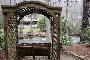 Jonathan Creek Inn and Villas