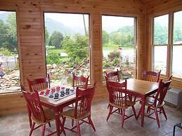 Jonathan Creek Inn and Villas