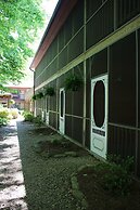 Jonathan Creek Inn and Villas