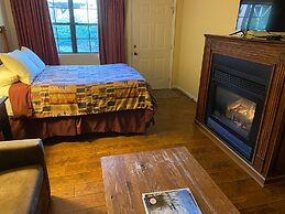 Jonathan Creek Inn and Villas