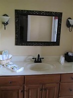 Jonathan Creek Inn and Villas