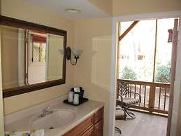 Jonathan Creek Inn and Villas