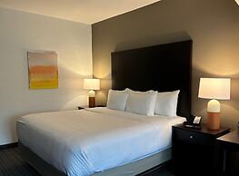 Comfort Inn & Suites Verona at Turning Stone Resort Casino