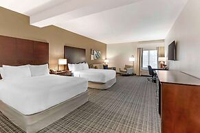 Comfort Inn & Suites Verona at Turning Stone Resort Casino