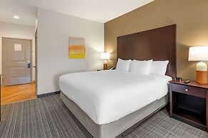 Comfort Inn & Suites Verona at Turning Stone Resort Casino