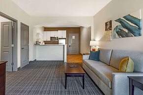 Comfort Inn & Suites Verona at Turning Stone Resort Casino