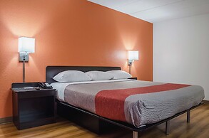 Motel 6 Brockton, MA