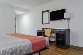 Motel 6 Brockton, MA