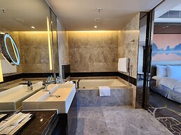 Crowne Plaza Hong Kong Kowloon East by IHG