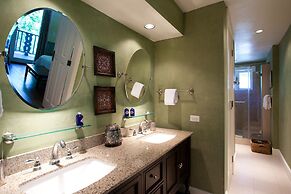 Hermosa Cove Villa Resort and Suites