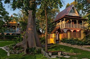 Hermosa Cove Villa Resort and Suites