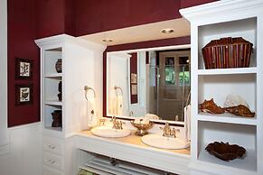 Hermosa Cove Villa Resort and Suites