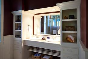 Hermosa Cove Villa Resort and Suites