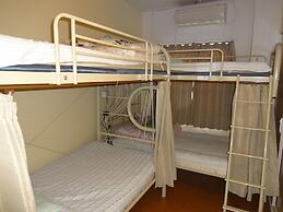 Grace Naha - Hostel