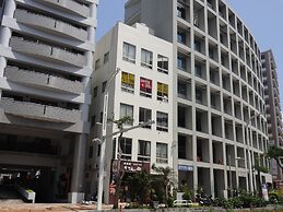 Grace Naha - Hostel