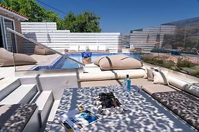 The L Suites & Apartments