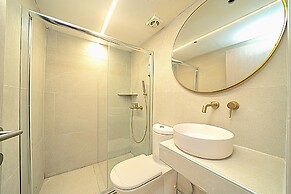 The L Suites & Apartments