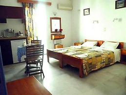 Rea Sun Hotel Studios Apartments