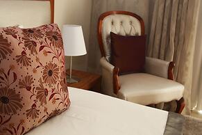 Cascade Country Manor