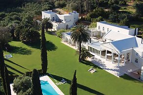 Cascade Country Manor