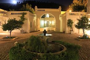 Cascade Country Manor