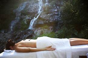 Cascade Country Manor