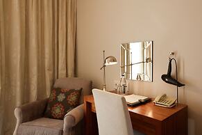 Cascade Country Manor