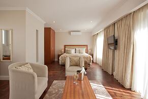 Cascade Country Manor