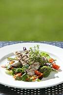 Cascade Country Manor