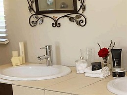 Cascade Country Manor