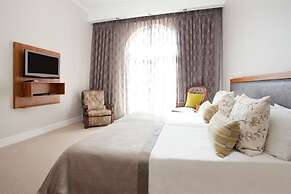 Cascade Country Manor