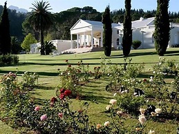 Cascade Country Manor