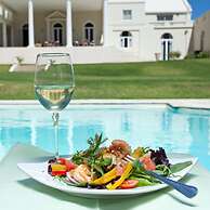 Cascade Country Manor