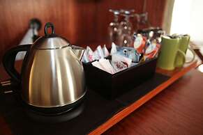 Cascade Country Manor