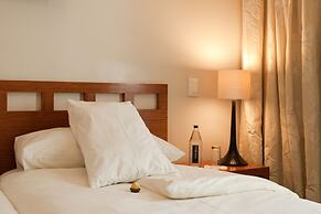 Cascade Country Manor