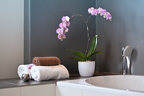 Cascade Country Manor