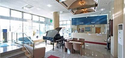 Hotel Yutaka Wing