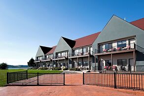 Cedar Shore Resort