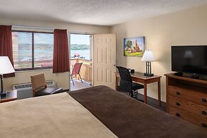 Arrowwood Resort at Cedar Shore