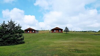 Arrowwood Resort at Cedar Shore